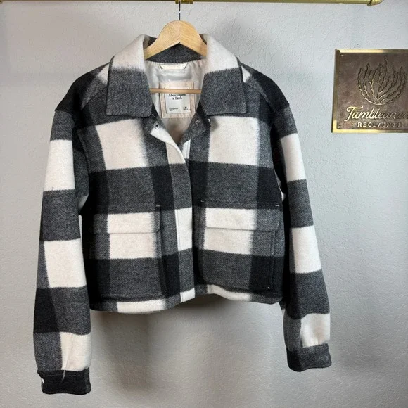 Abercrombie & Fitch Womens Black White Buffalo Check Cropped Plaid Jacket Medium - Picture 3 of 9